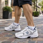کتانی new balance530  سفید خط سورمه ای زیره pu کیفیت بسیار بالا - تصویر 2